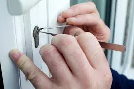 Royal Locksmith Store New Smyrna Beach, FL 386-473-1075 - emergency-lockout